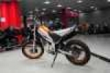    Yamaha XG250 Tricker: ,  .